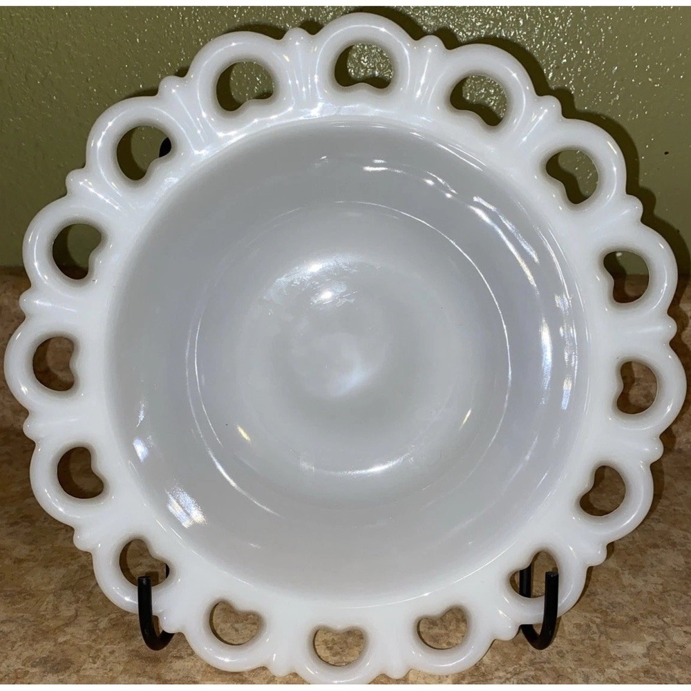 Vintage‎ Westmoreland Old Colony Milk Glass 9.5" Open Lace Edge Serving Bowl